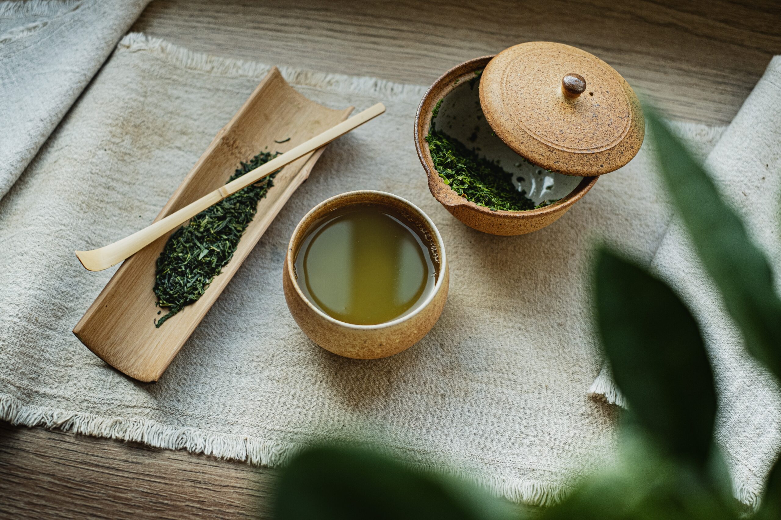 Does green tea break a fast? – Photo courtesy of by Mirko Stödter via Pixabay